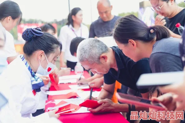 天涯客再次倾心让我们在生活中不断追求梦想与幸福，勇敢面对每一个挑战