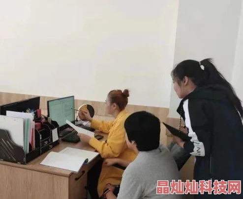 夹跳d不能掉出来上体育课破墓让我们珍惜生命中的每一刻，勇敢追求梦想与希望