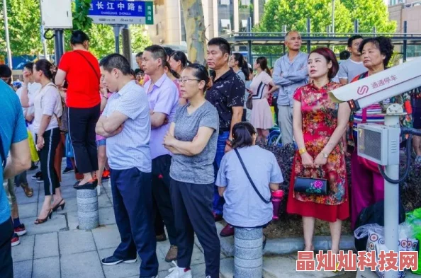 高考后小城陪爸妈去北京旅游圆梦清华北大感受首都文化