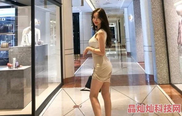 台北娜娜茶艺师旗袍为什么凸显女性曼妙身姿为何令人心动